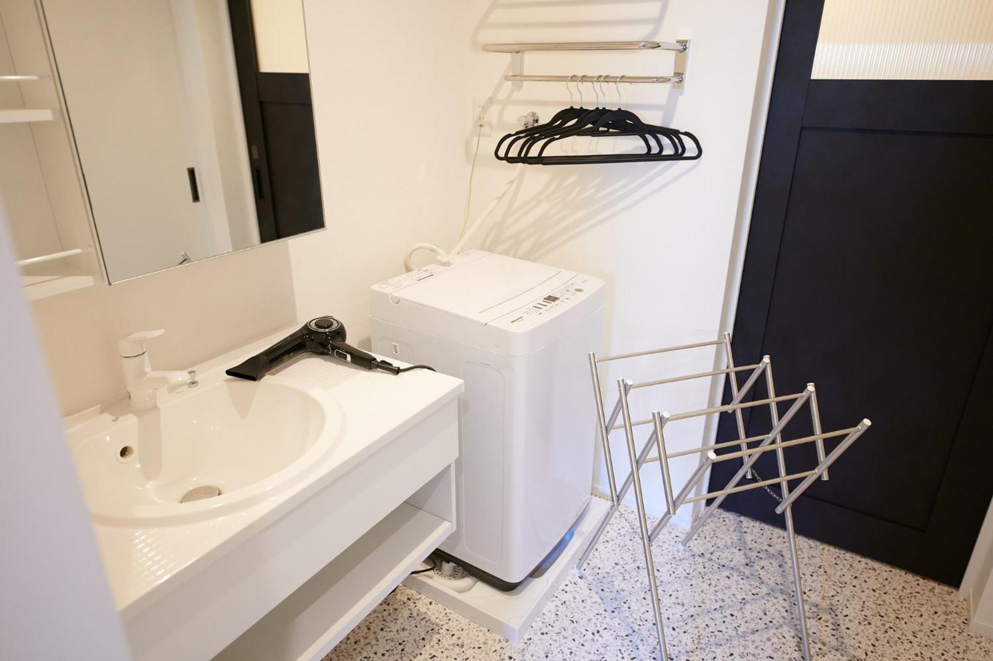 Rush - Seaside - Self Check-in Only Holiday home *